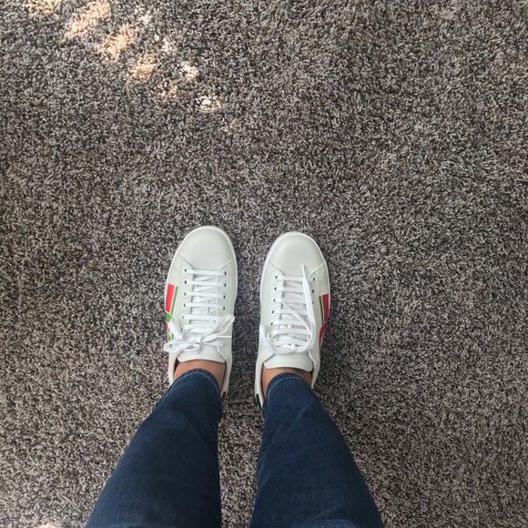 Authentic Gucci Shoes - Picture 9 of 10